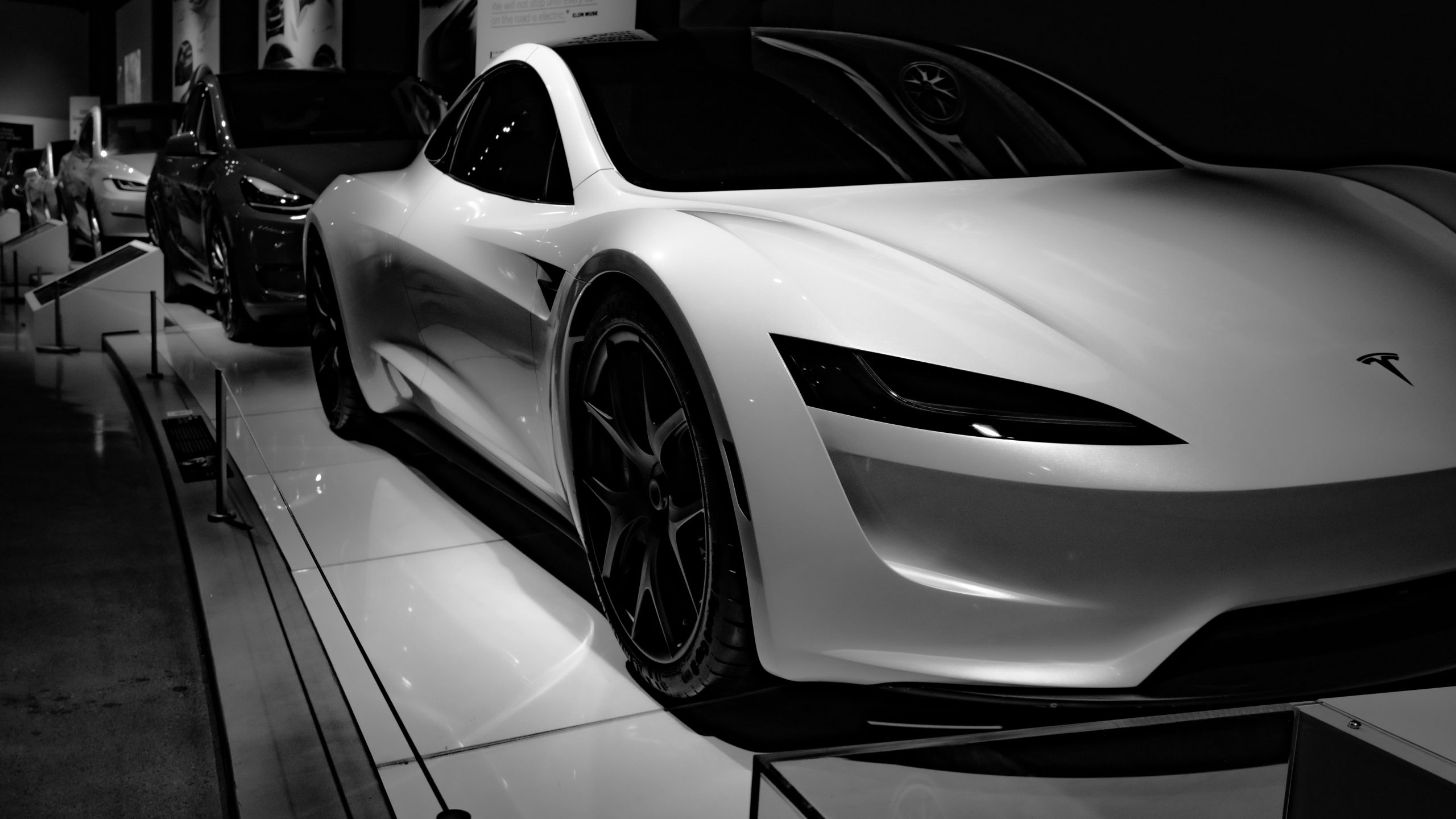 Tesla-Roadster-2-1