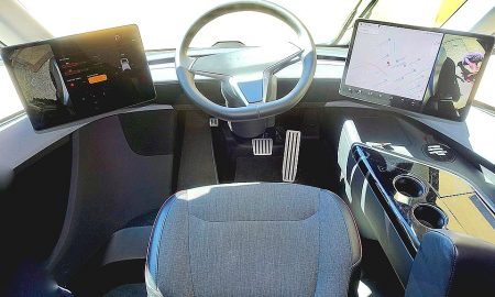 tesla-semi-cockpit-1