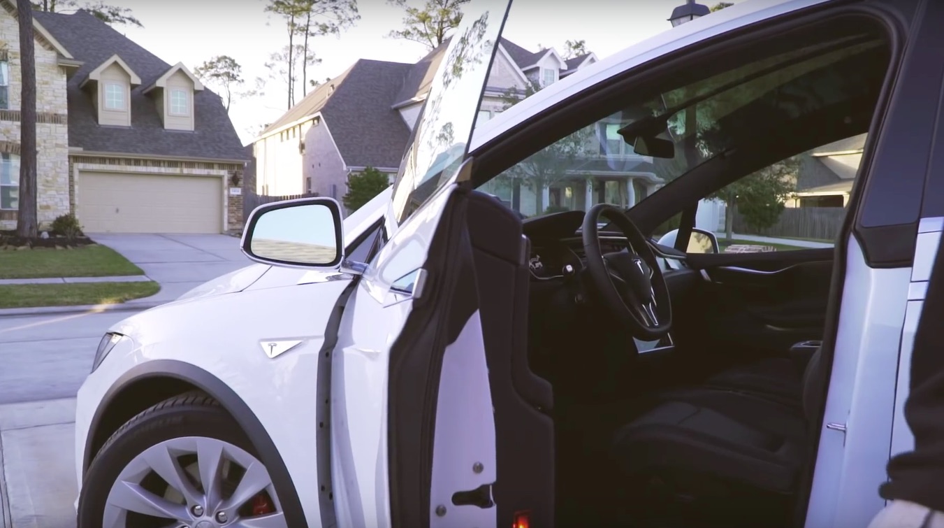 Model X self presenting doors